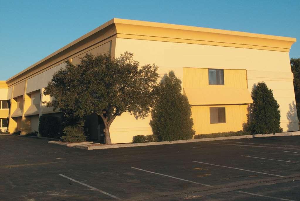 Days Inn By Wyndham Pleasant Prairie Kenosha Εξωτερικό φωτογραφία