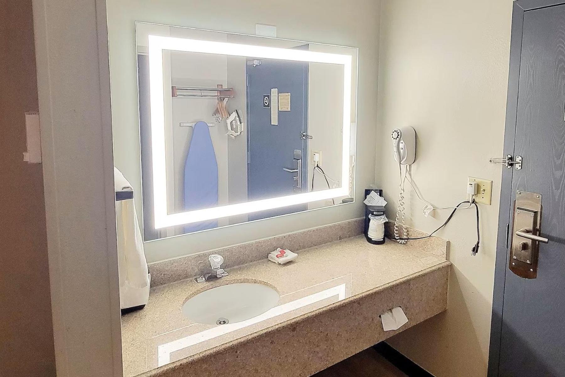 Days Inn By Wyndham Pleasant Prairie Kenosha Εξωτερικό φωτογραφία